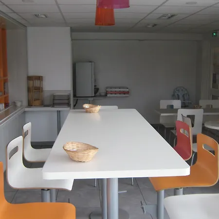 Szálloda Premiere Classe Toulouse Sud - Innopole